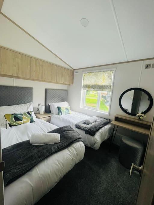 Vila Hideaway Retreat With Hot Tub York Exteriér fotografie